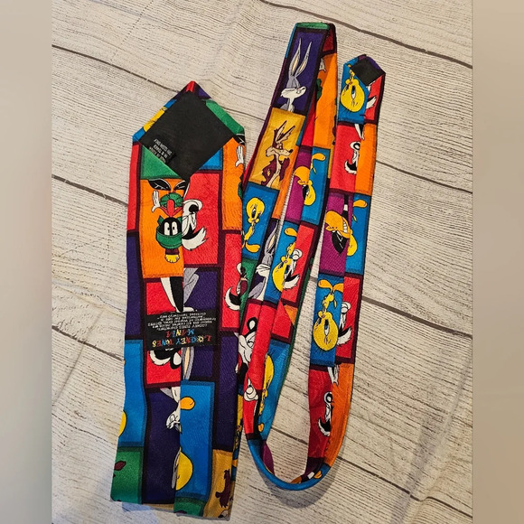 Vintage Looney Tunes Neck Tie Characters Bugs, Taz, Tweety, Road Runner, Daffy - Picture 3 of 5